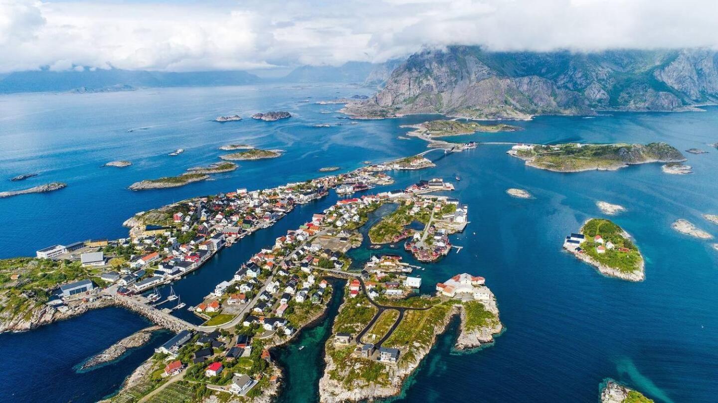 Attraktiv Leilighet Pa Kaikanten I هينينغفير المظهر الخارجي الصورة
